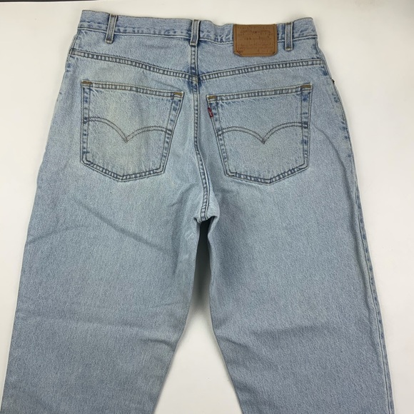 Vintage Levi’s 560 High Waist wedgie fit Jeans - Picture 2 of 13